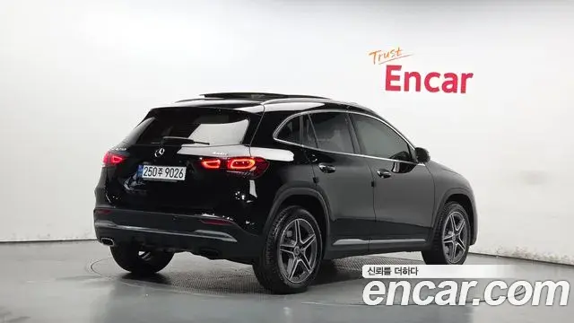 Mercedes-Benz GLA-Class 2022 — Фото 2/20