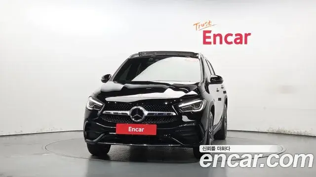 Mercedes-Benz GLA-Class 2022 — Фото 3/20
