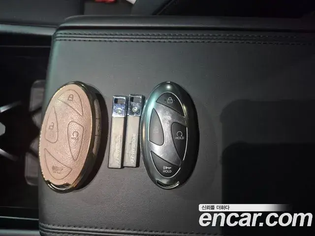 Hyundai Santa Fe 2023 — Фото 11/20