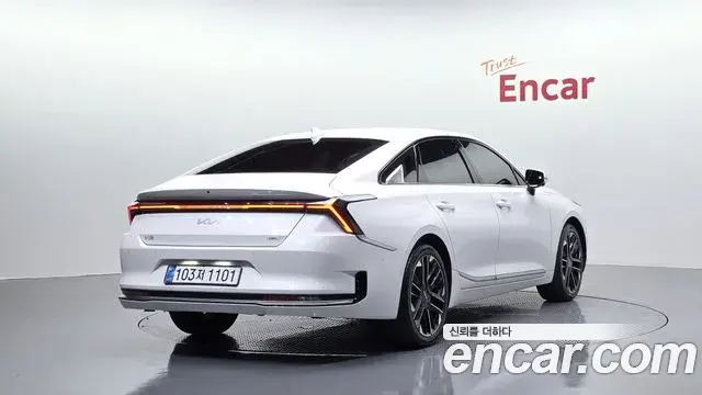 Kia K8 2025 — Photo 10/51
