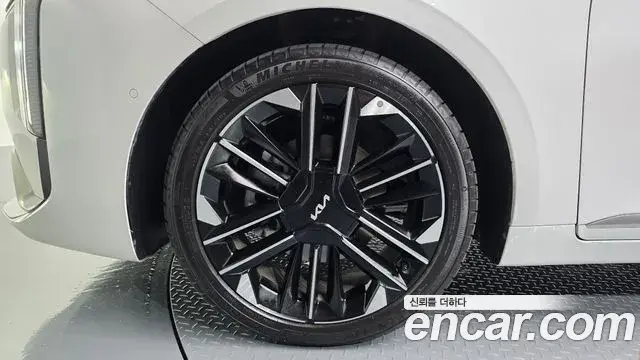 Kia K8 2025 — Photo 22/51