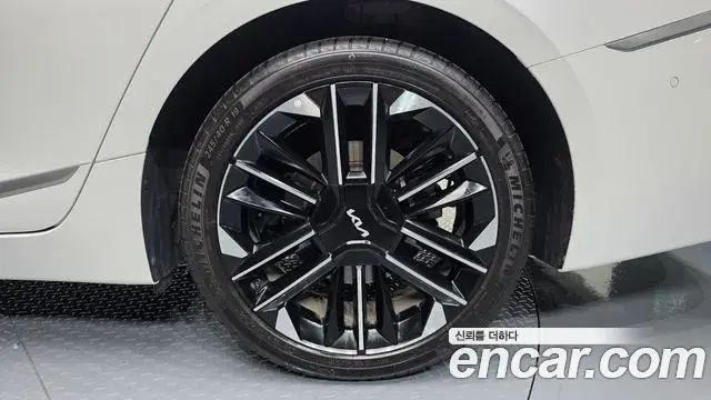 Kia K8 2025 — Photo 4/51
