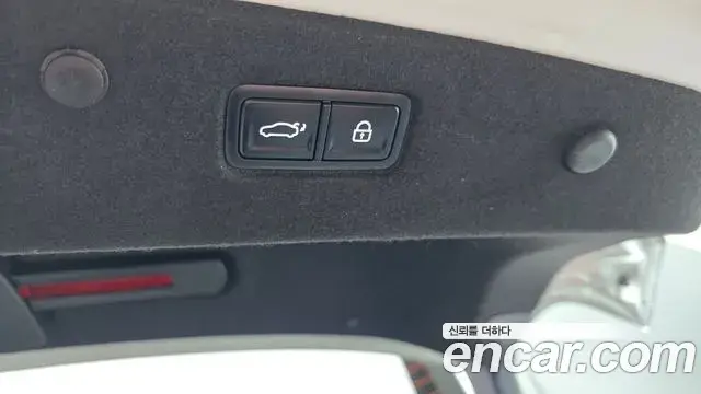 Kia K8 2025 — Photo 23/51