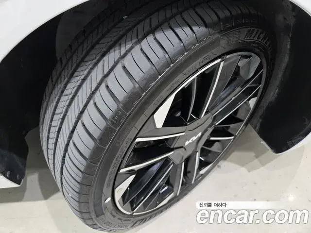 Kia K8 2025 — Photo 34/51
