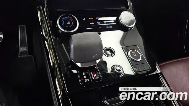 Land Rover Range Rover Sport 2022 — Фото 9/20