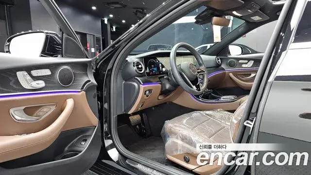 Mercedes-Benz E-Class 2022 — Фото 10/20