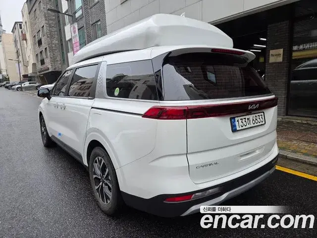 Kia Carnival 2023 — Фото 1/15