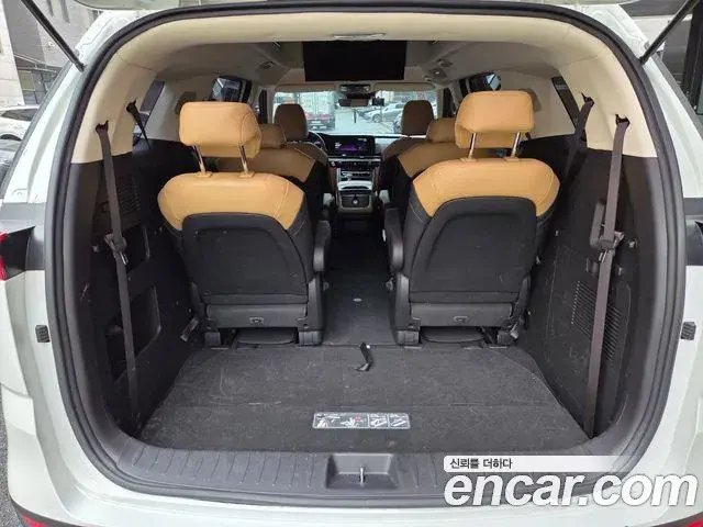 Kia Carnival 2023 — Фото 15/15