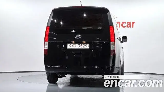 Hyundai Staria 2021 — Фото 4/20