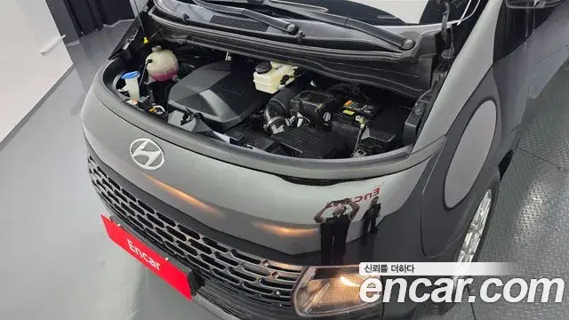 Hyundai Staria 2021 — Фото 6/20