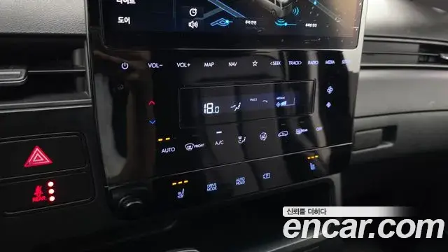 Hyundai Staria 2021 — Фото 18/20