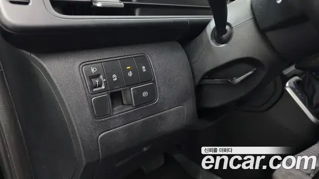 Hyundai Staria 2021 — Фото 19/20