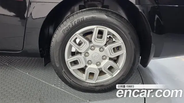 Hyundai Staria 2021 — Photo 3/30