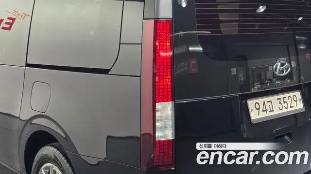 Hyundai Staria 2021 — Photo 27/30