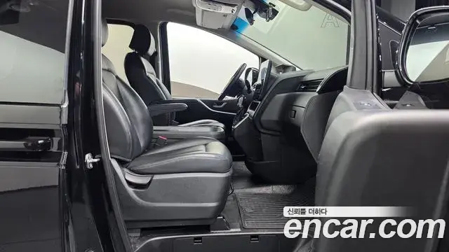 Hyundai Staria 2021 — Photo 30/30