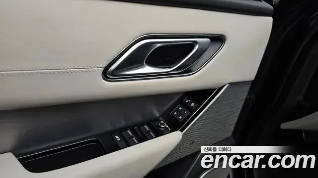 Land Rover Range Rover Velar 2018 — ფოტო 6/41