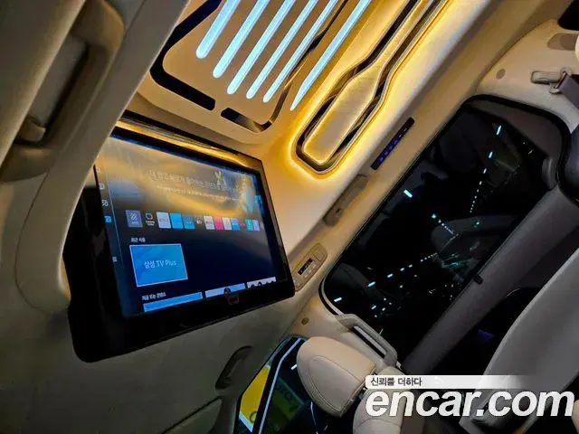 Kia Carnival 2024 — Şəkil 7/20