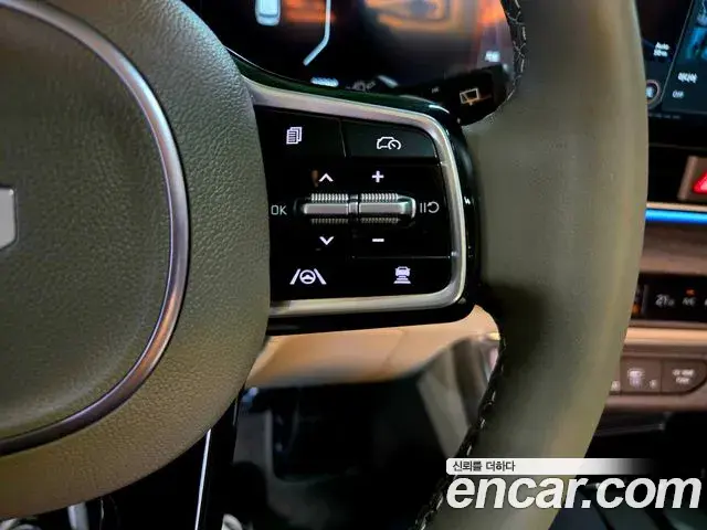 Kia Carnival 2024 — Şəkil 17/20