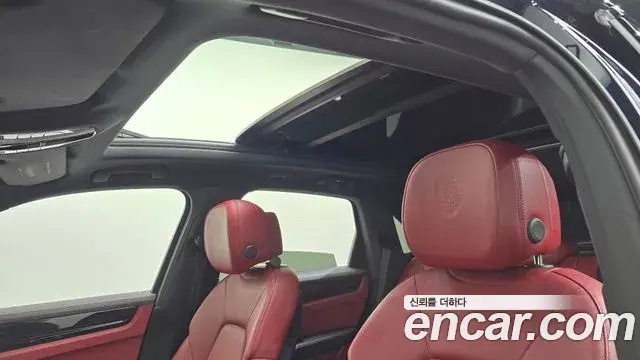 Porsche Cayenne 2020 — Фото 16/20