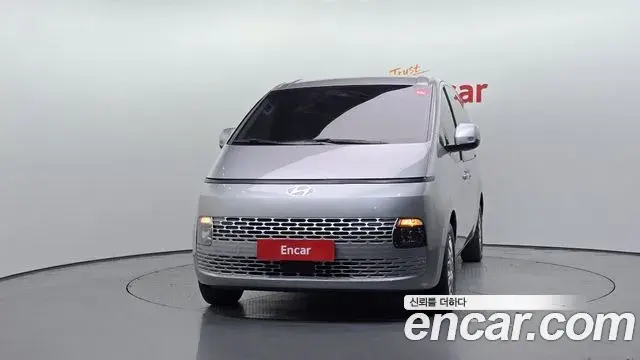 Hyundai Staria 2025 — Фото 3/20