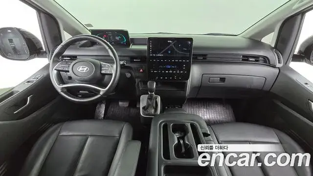 Hyundai Staria 2025 — Фото 7/20