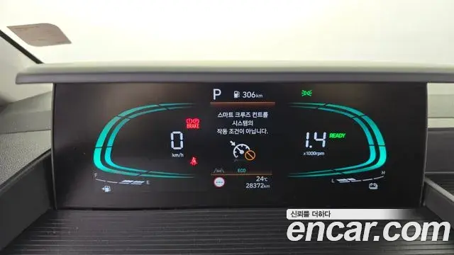 Hyundai Staria 2025 — Фото 8/20