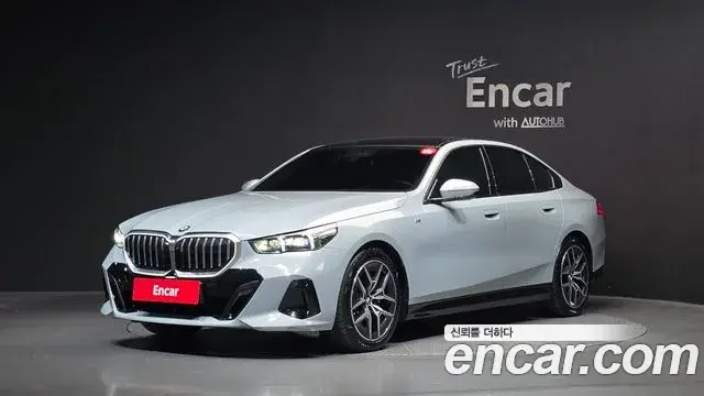 BMW 5 Series 2025 — Фото 1/20