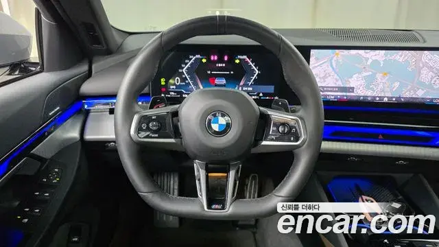 BMW 5 Series 2025 — Фото 15/20