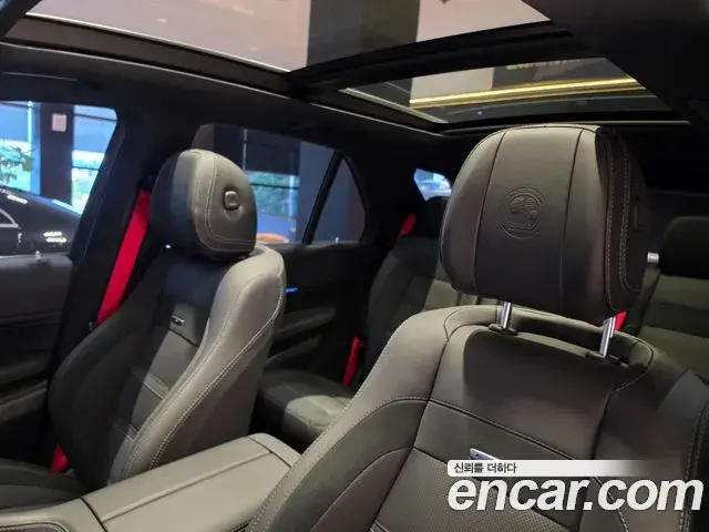 Mercedes-Benz GLE-Class 2025 — Фото 19/20