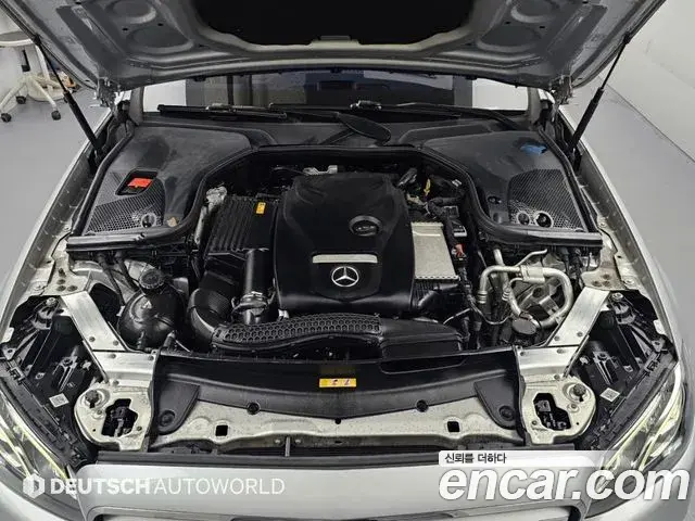 Mercedes-Benz E-Class 2019 — Фото 5/20