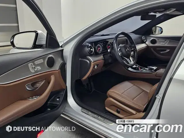 Mercedes-Benz E-Class 2019 — Фото 10/20