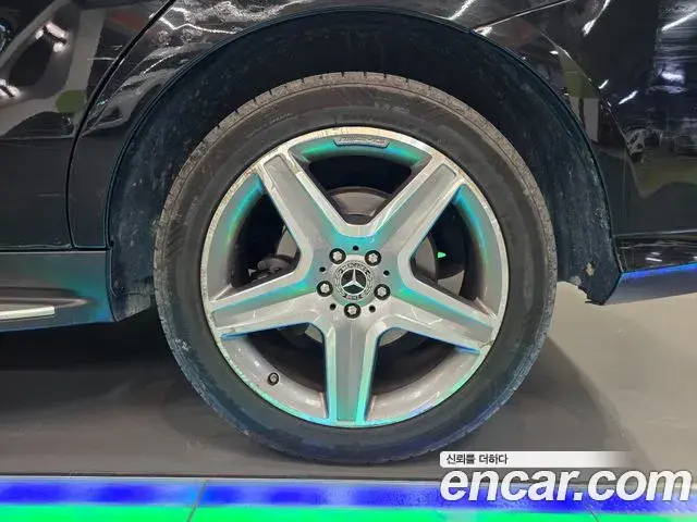 Mercedes-Benz GLE-Class 2018 — ფოტო 4/20