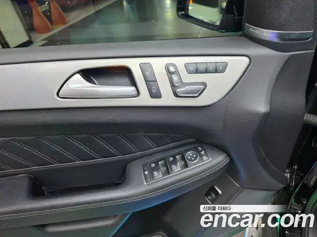 Mercedes-Benz GLE-Class 2018 — ფოტო 11/20