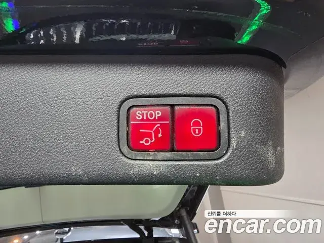 Mercedes-Benz GLE-Class 2018 — ფოტო 15/20