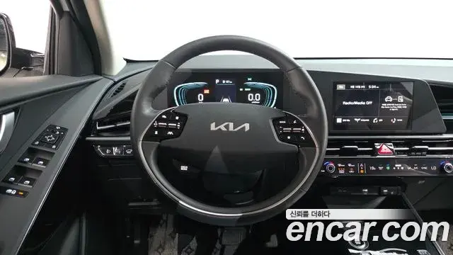Kia Niro 2026 — Фото 13/20