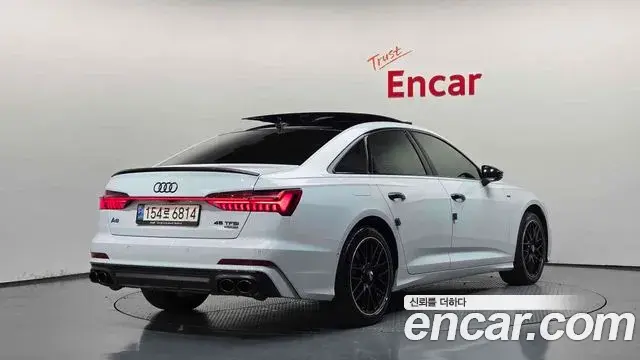 Audi A6 2020 — Фото 1/20