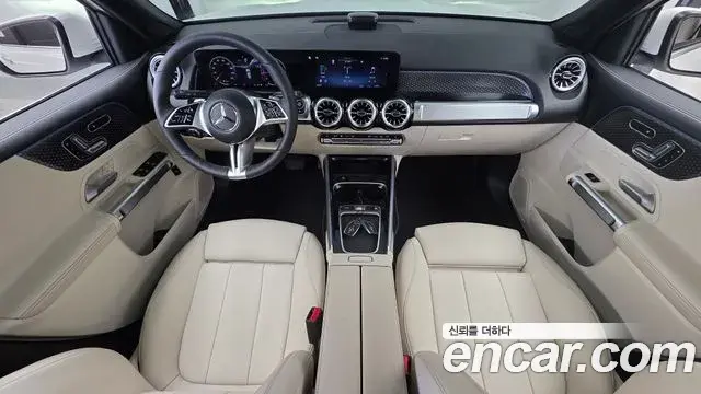 Mercedes-Benz GLB-Class 2024 — Фото 9/20