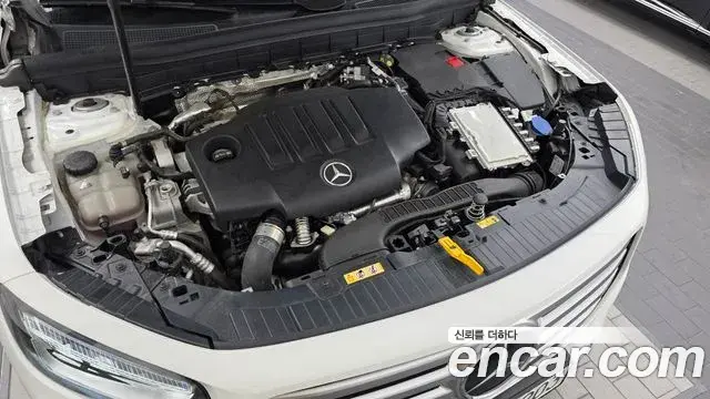 Mercedes-Benz GLB-Class 2024 — Фото 5/20