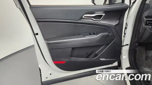 Kia Sportage 2025 — Photo 12/33