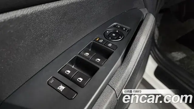 Kia Sportage 2025 — Photo 7/33