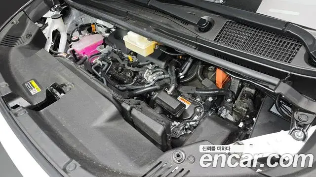 Toyota Alphard 2025 — Photo 12/38