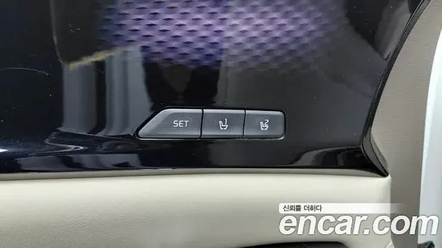 Kia Carnival 2023 — Photo 29/32