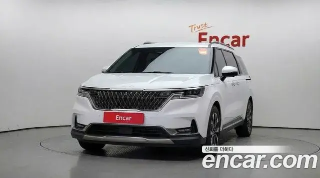 Kia Carnival 2023 — Şəkil 7/32