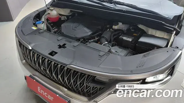 Kia Carnival 2023 — Şəkil 26/32