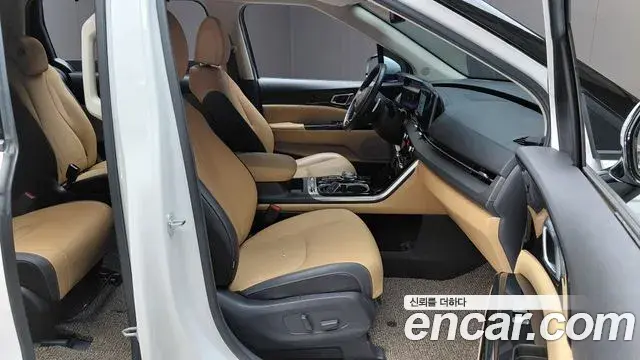 Kia Carnival 2023 — Şəkil 6/32
