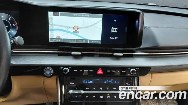 Kia Carnival 2023 — Şəkil 10/32