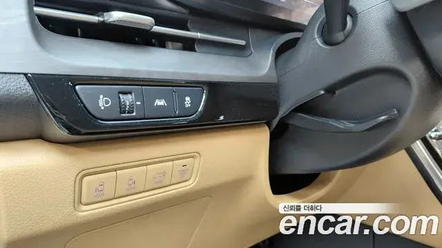 Kia Carnival 2023 — Şəkil 4/32