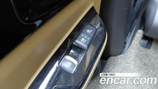 Kia Carnival 2023 — Şəkil 32/32