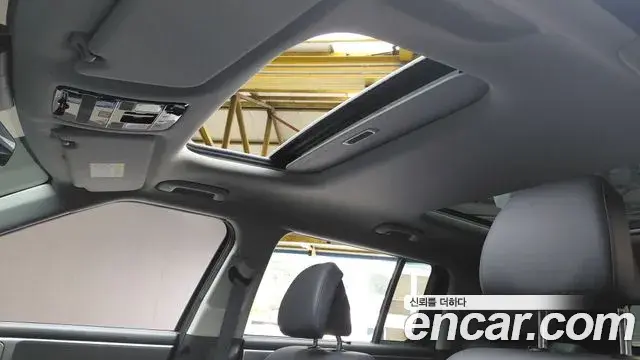 Hyundai Santa Fe 2023 — Фото 16/20