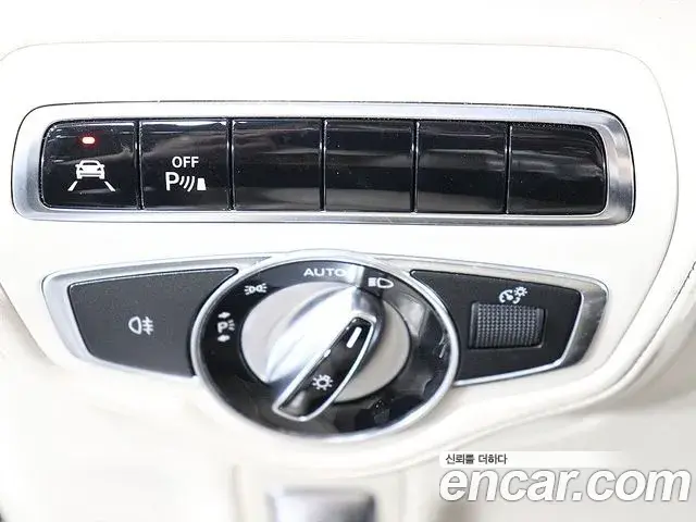 Mercedes-Benz G-Class 2023 — Фото 11/20